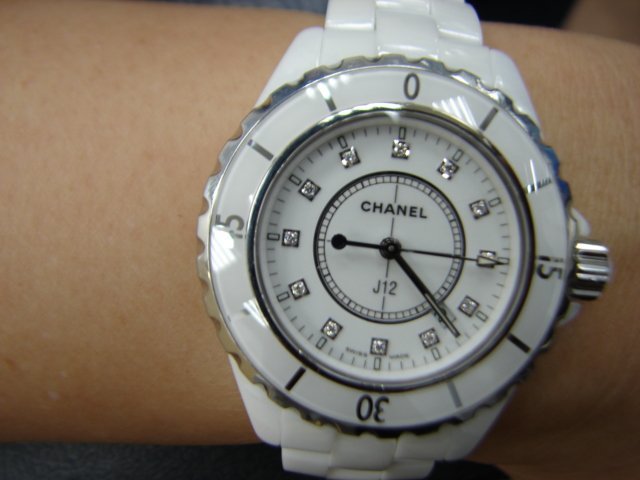 台中流當品拍賣 流當手錶 原裝 CHANEL J12 33mm 石英 陶瓷 12鑽 女錶 9成5新 ZR149